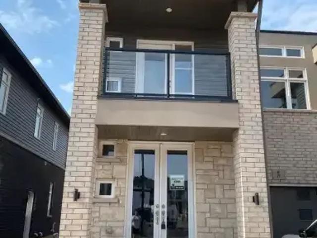 Townhouse for rent in Niagara Falls, Golden Horseshoe