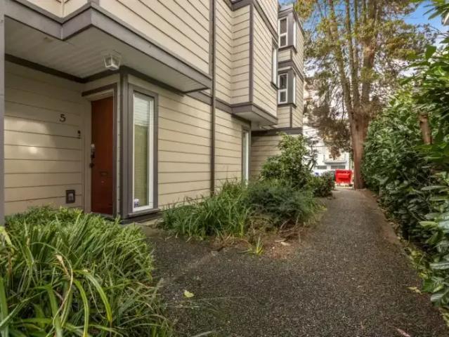Townhouse for rent in North Vancouver, British Columbia