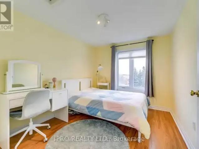 Townhouse for rent in Oakville, Ontario