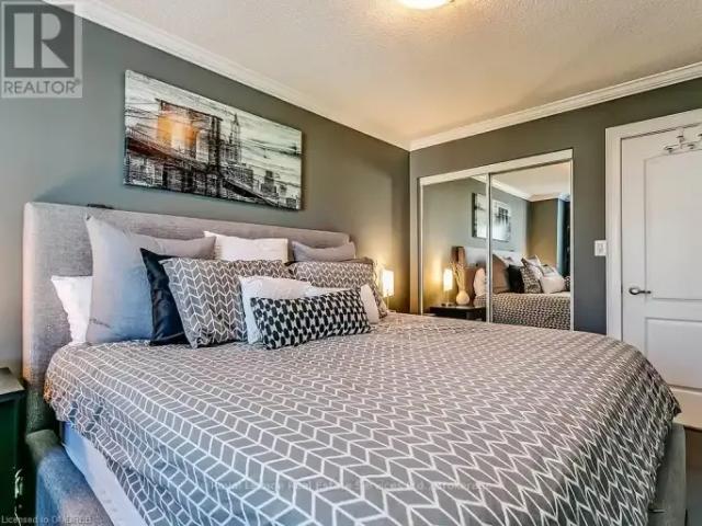 Townhouse for rent in Oakville, Ontario