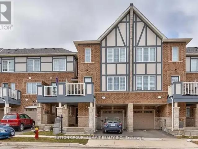Townhouse for rent in Oakville, Ontario