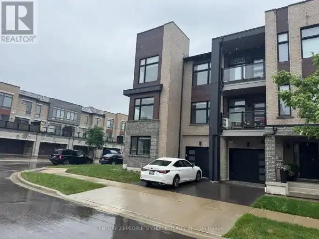 Townhouse for rent in Oakville, Ontario