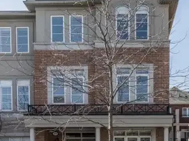 Townhouse for rent in Oakville, Ontario