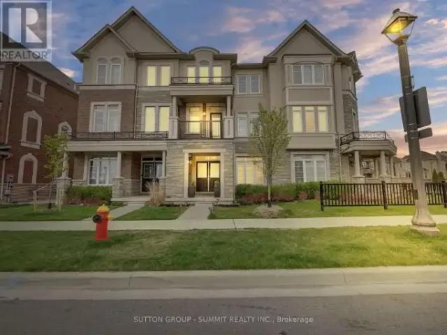 Townhouse for rent in Oakville, Ontario