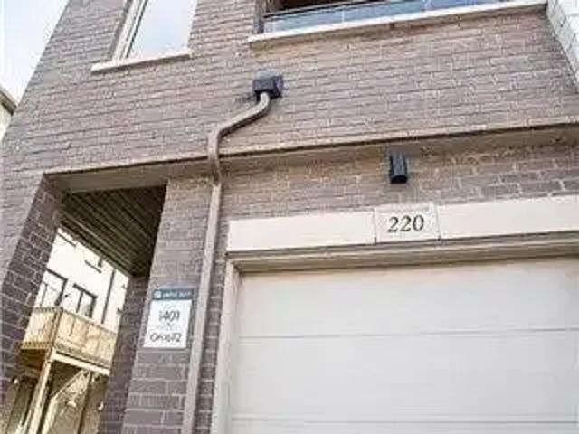 Townhouse for rent in Oakville, Ontario