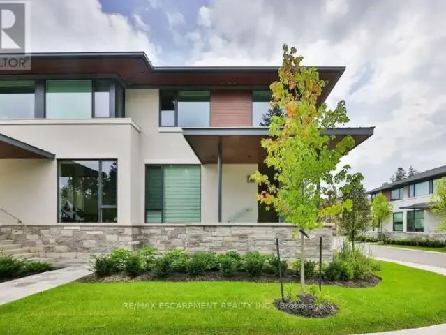 Townhouse for rent in Oakville, Ontario