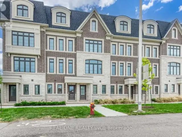 Townhouse for rent in Oakville, Ontario