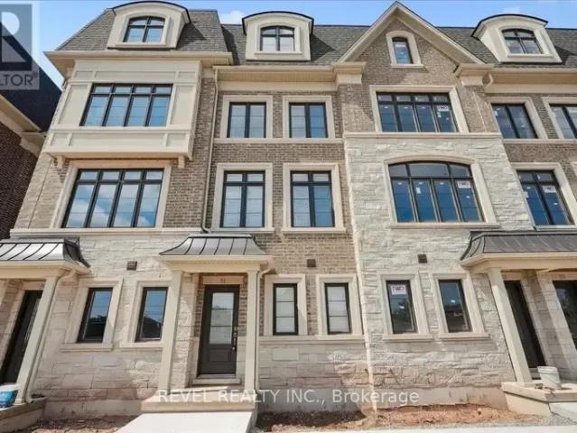 Townhouse for rent in Oakville