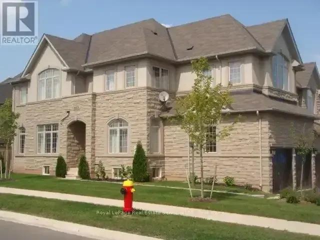 Townhouse for rent in Oakville