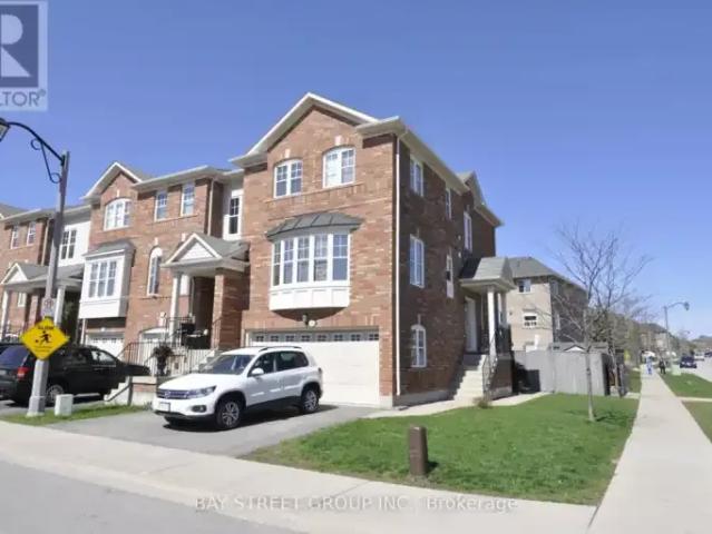 Townhouse for rent in Oakville, Ontario