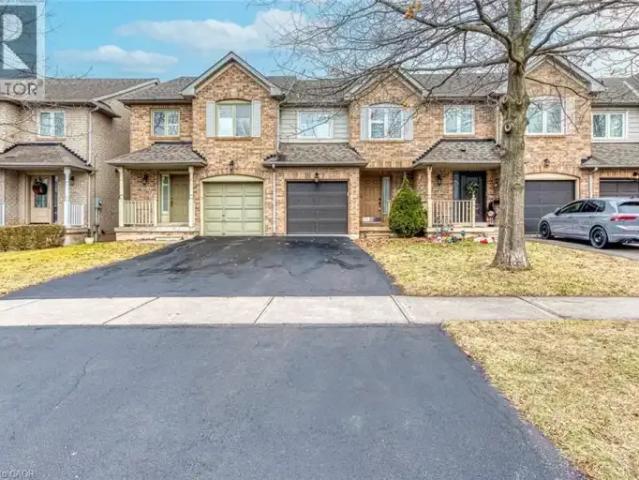 Townhouse for rent in Oakville, Ontario