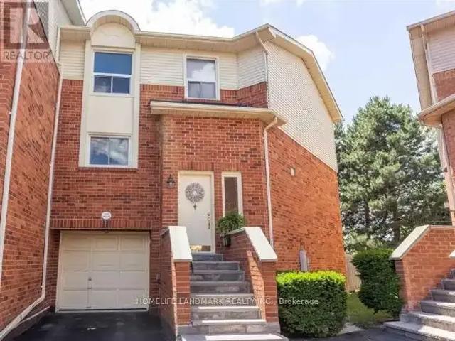 Townhouse for rent in Oakville, Ontario