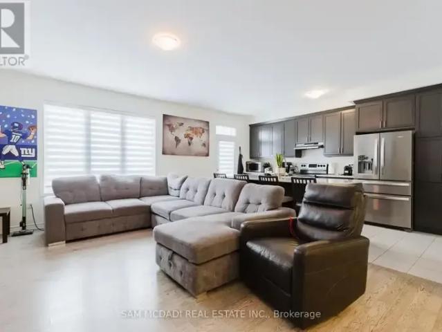 Townhouse for rent in Oakville