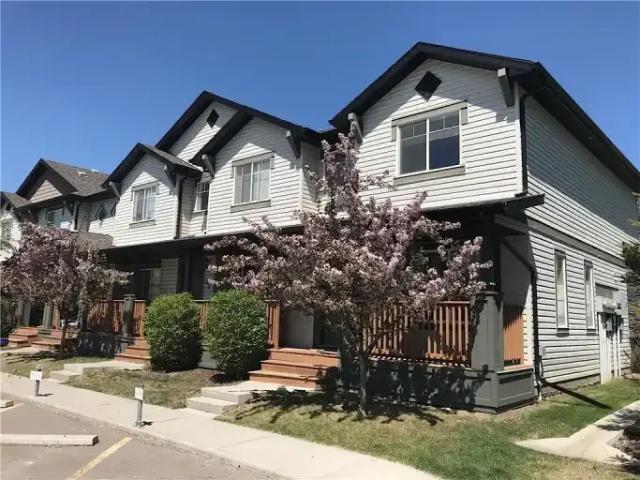Townhouse for rent in Okotoks, Alberta