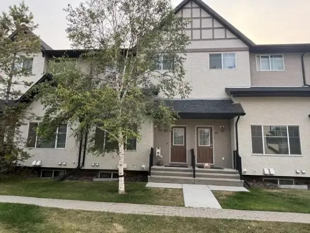 Townhouse for rent in Okotoks, Alberta