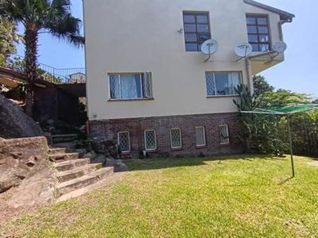 Townhouse for sale in Queensburgh, Kwazulu-natal