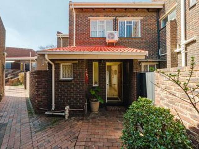Townhouse for sale in Ekurhuleni, Gauteng