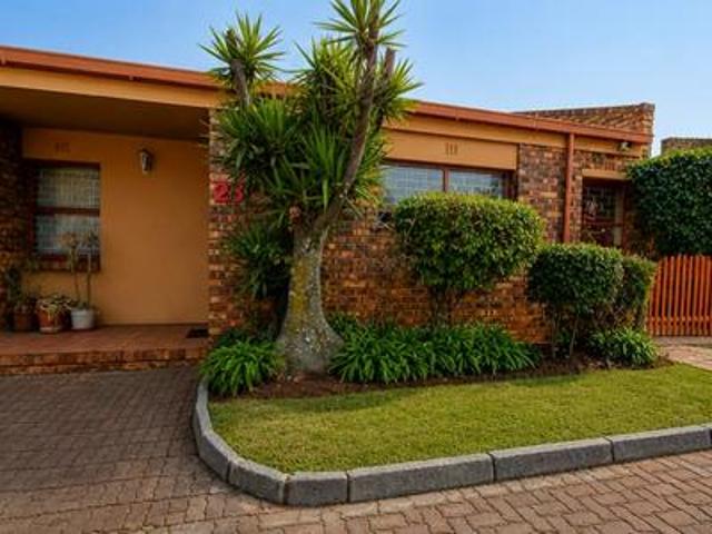 Townhouse for sale in Sedibeng, Gauteng