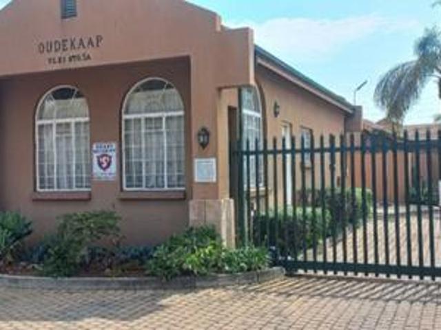 Townhouse for sale in Ekurhuleni, Gauteng