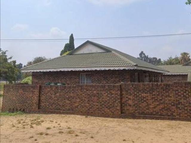 Townhouse for sale in Oranjeville, Free State