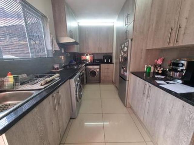 Townhouse for sale in Alberton, Brackenhurst