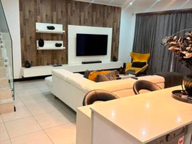Townhouse for sale in Alexandra, Gauteng