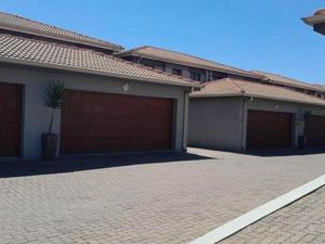 Townhouse for sale in Ekurhuleni, Gauteng