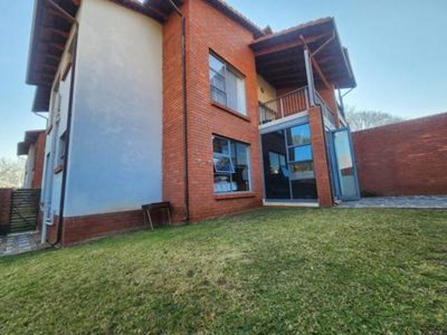 Townhouse for sale in Johannesburg, South & Alberton