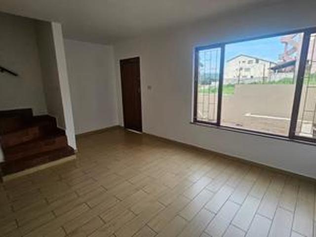 Townhouse for sale in Seaview, Kwazulu-natal