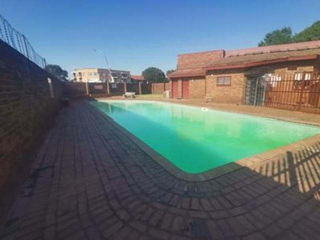 Townhouse for sale in Vosloorus, Gauteng