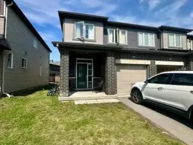 Townhouse for rent in Orleans, Ontario