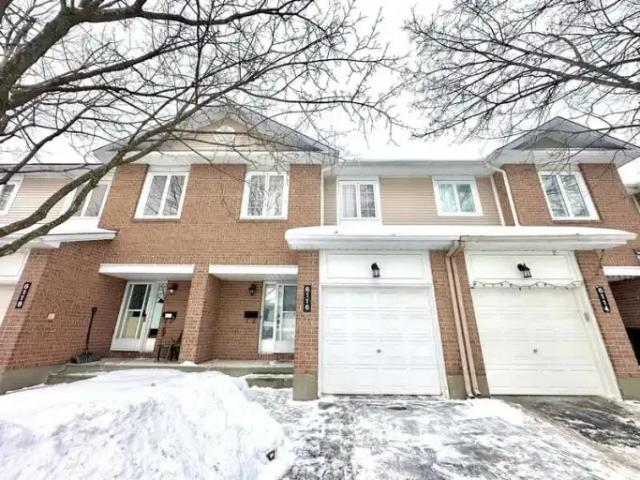 Townhouse for rent in Mulhurst Bay, Ontario