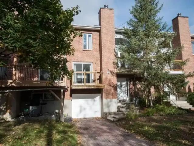 Townhouse for rent in Mulhurst Bay, Ontario