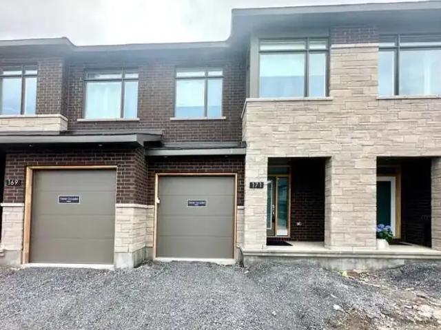 Townhouse for rent in Mulhurst Bay, Ontario