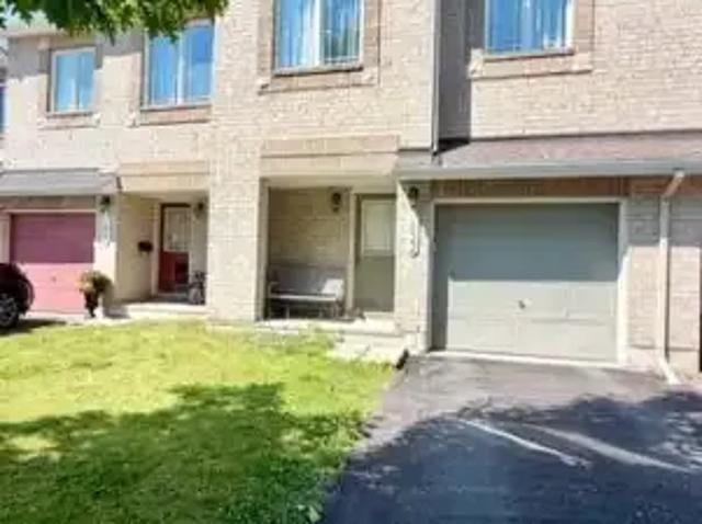 Townhouse for rent in Mulhurst Bay, Ontario