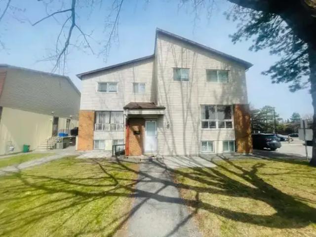 Townhouse for rent in Mulhurst Bay, Ontario