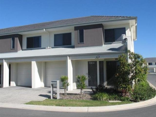 Townhouse for rent in Toombul, Queensland
