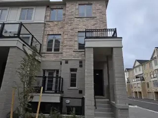 Townhouse for rent in Durham, Ontario