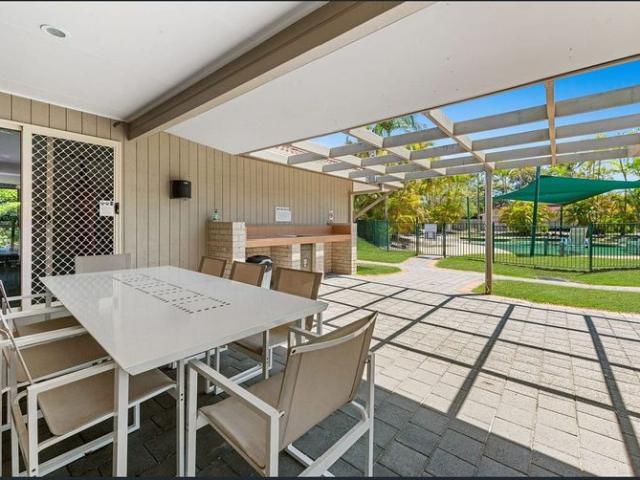 Apartment for rent in Runaway Bay, Gold Coast City