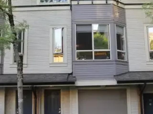 Townhouse for rent in Port Moody, British Columbia