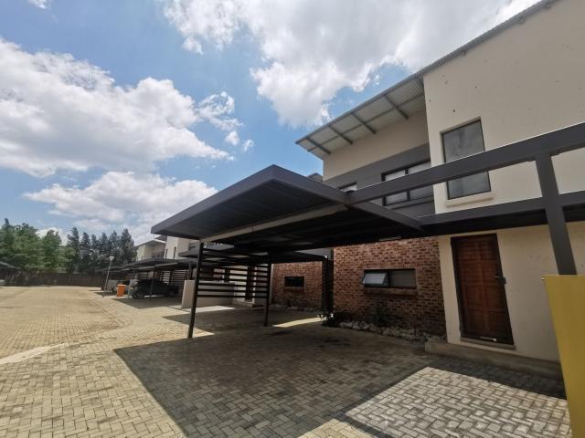 House for rent in Waterkloof, Gauteng