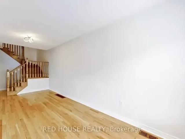 Townhouse for rent in Richmond Hill