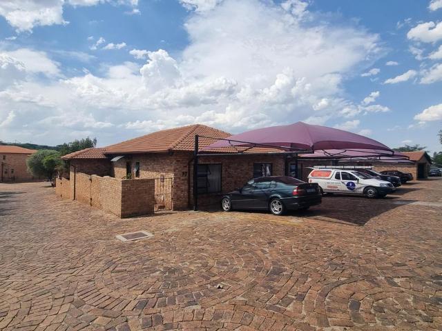 House for rent in North & Sandton, Randburg