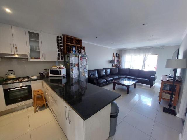 House for rent in Blouberg, Western Cape