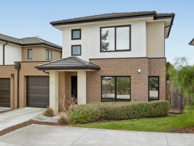 Townhouse for sale in Camerons Creek, Victoria