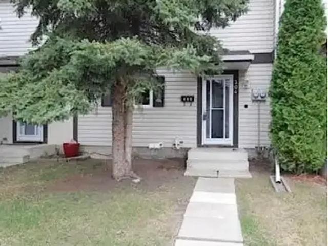 Townhouse for rent in Mobile City Estates, City of Spruce Grove