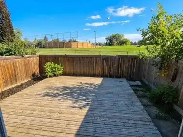 Townhouse for rent in The Gardens, St. Albert