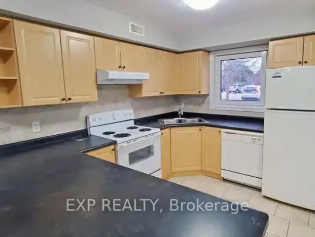 Townhouse for rent in Niagara, Ontario