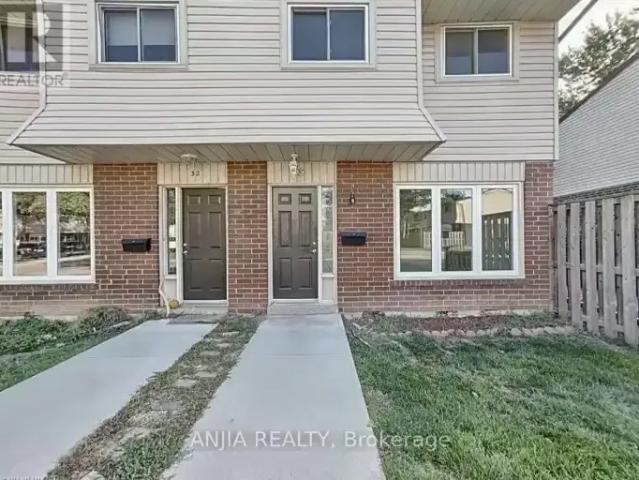 Townhouse for rent in Niagara, Ontario