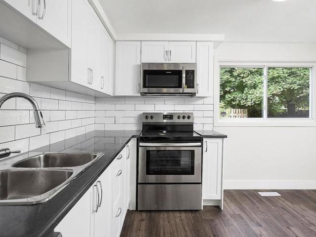 Townhouse for rent in St. Catharines, Golden Horseshoe